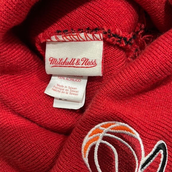 Miami Heat winter hat - Picture 3 of 3